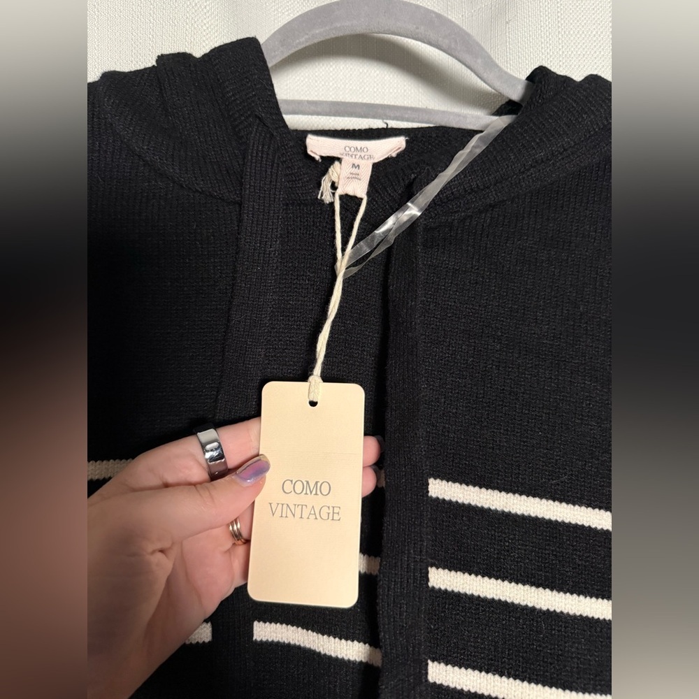 Como Vintage Stripe Hooded Sweater in Jet Black and White Cloud Dancer Size Med - Picture 5 of 8